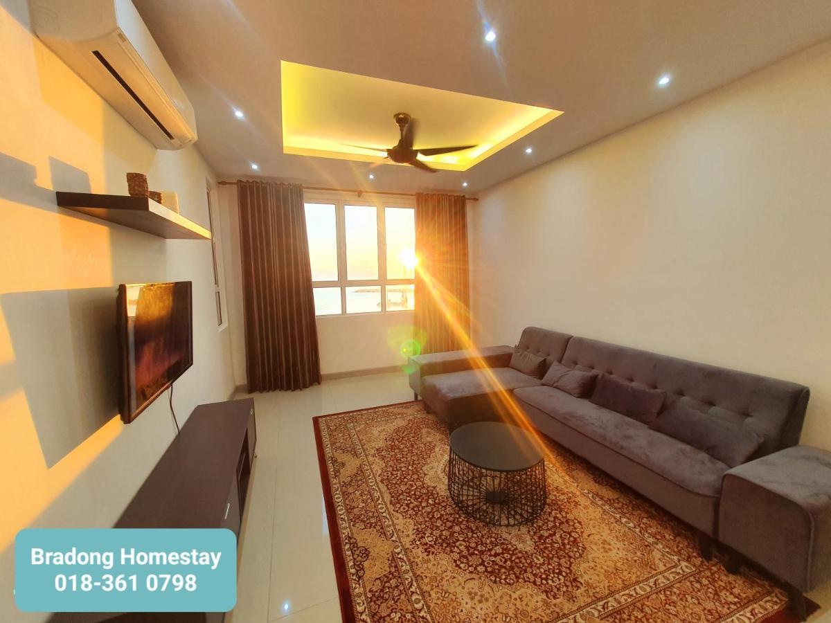 Bradong Homestay - Musllm Only, 3 Queen Bedrooms, Seaview, Infinity Pool, Gym, Near Drawbridge & Ktcc Mall Kuala Terengganu Dış mekan fotoğraf